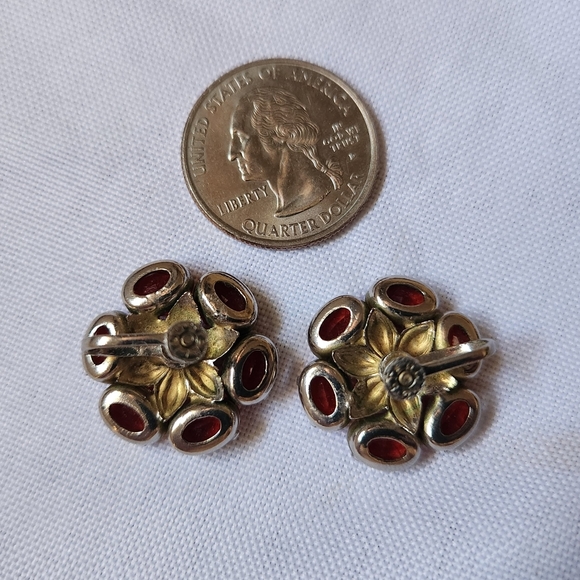 Vintage Sterling Silver Ruby Red Flower Gems Pearl Gold Tone Screw Back Earrings - Picture 6 of 6